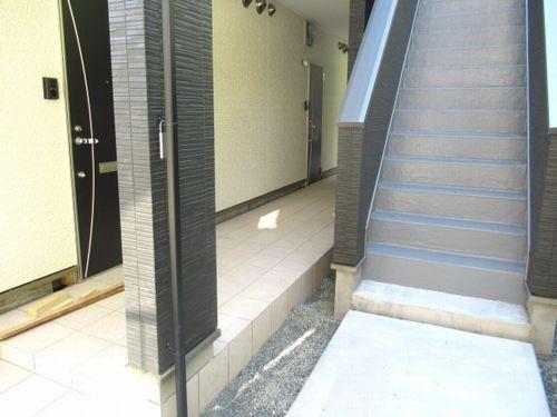 明石市東朝霧丘アパート エントランス