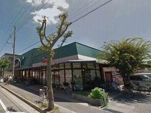 プチマルシェ西新町店：62m