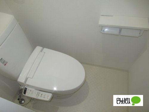 明石市朝霧山手町アパート トイレ