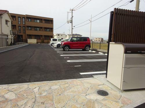 明石市東野町アパート 駐車場