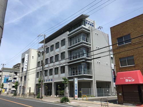 医療法人社団仁恵会石井病院：286m