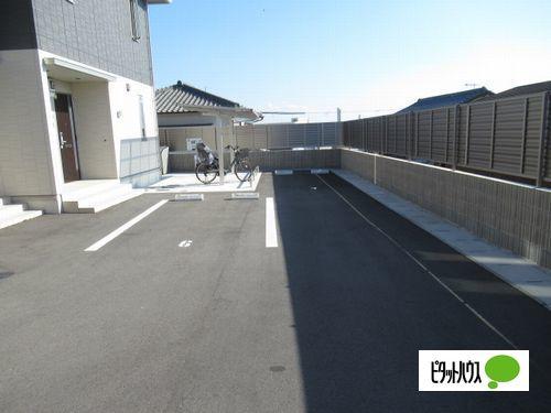 明石市大久保町大窪アパート 駐車場