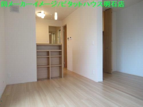 明石市本町アパート リビング