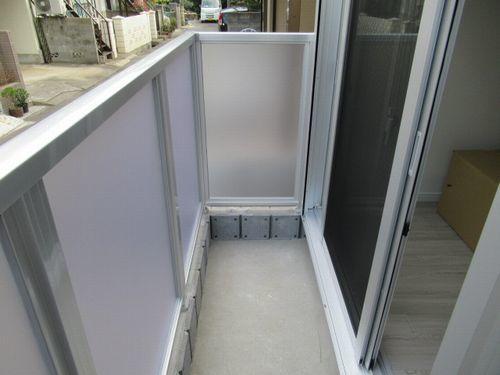 明石市和坂稲荷町アパート バルコニー