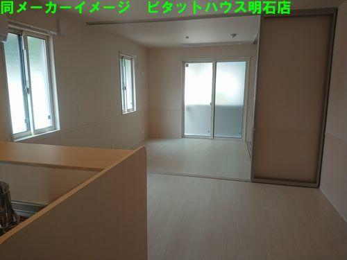 明石市樽屋町アパート リビング