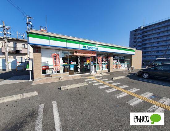 ファミリーマート明石東二見店：254m