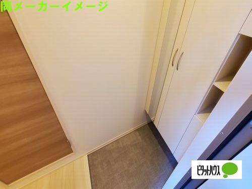 明石市魚住町中尾アパート 玄関