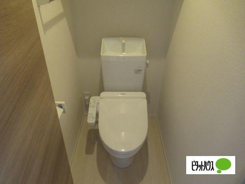 明石市二見町東二見アパート トイレ
