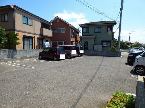 明石市大久保町大窪アパート 駐車場