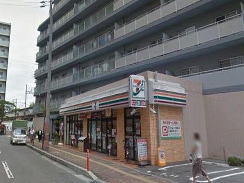 セブンイレブン明石大明石町店：108m