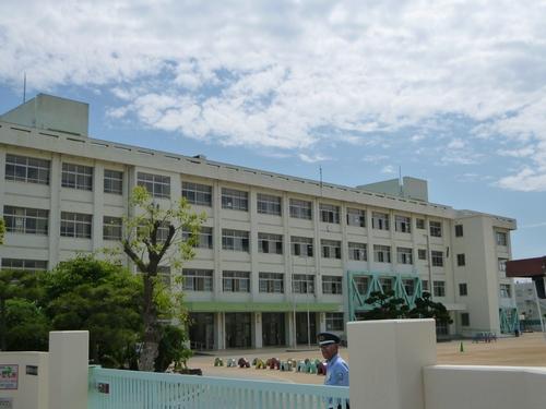 明石市立林小学校：785m