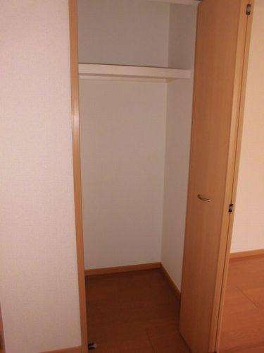 神戸市西区玉津町出合アパート 収納