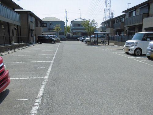 神戸市西区水谷アパート 駐車場