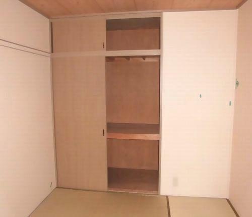 神戸市西区玉津町出合アパート 収納