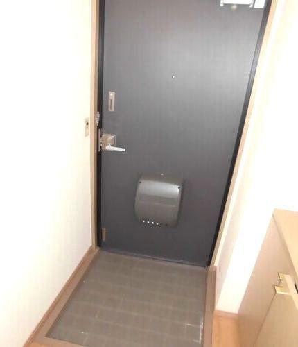 神戸市西区玉津町出合アパート 玄関