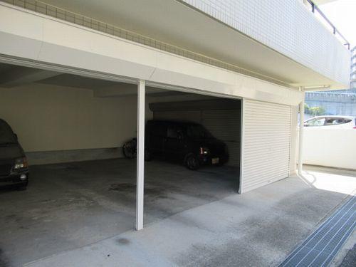 グリーンライフ伊川谷 駐車場
