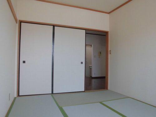 神戸市西区伊川谷町潤和アパート リビング
