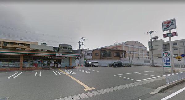 セブンイレブン西明石南町店：196m