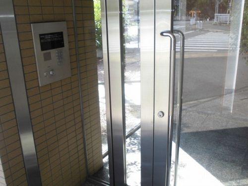 神戸市西区前開南町マンション エントランス