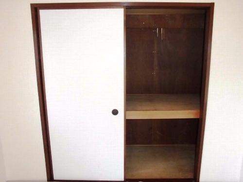 明石市樽屋町マンション 収納