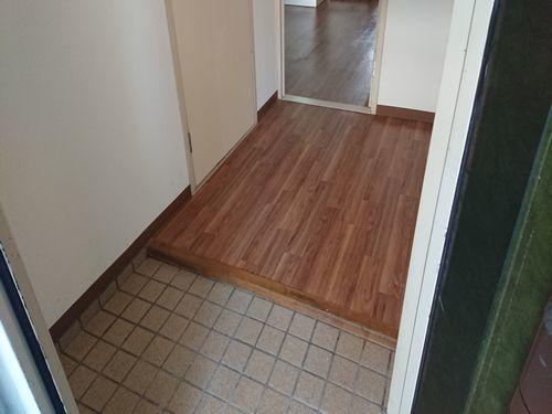 明石市樽屋町マンション 玄関