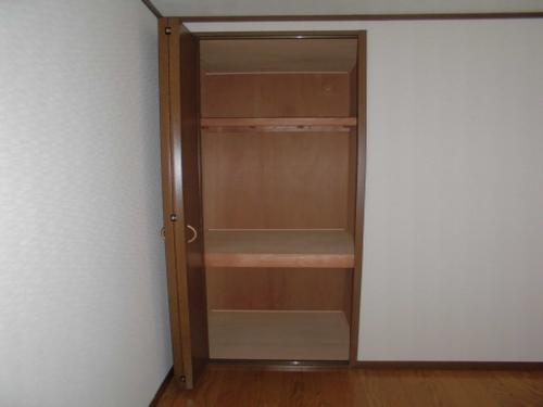 明石市山下町アパート 収納