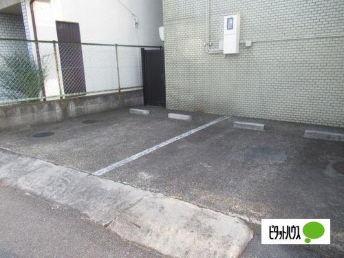 パークヒルズオアシス（103） 駐車場