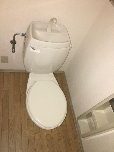 明石市山下町アパート トイレ