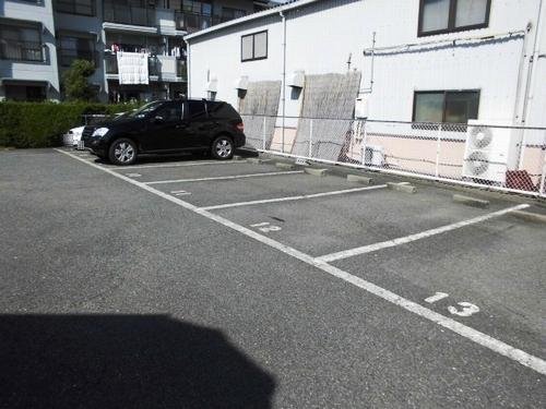 神戸市西区池上マンション 駐車場