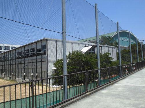 兵庫県立伊川谷高校：430m