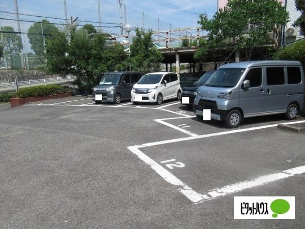 神戸市西区大津和マンション 駐車場