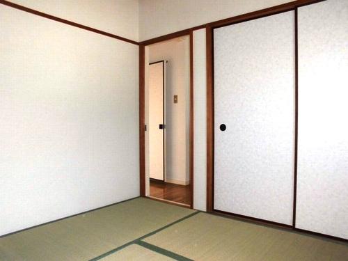 神戸市西区伊川谷町潤和テラスハウス リビング