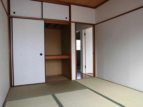 神戸市西区伊川谷町潤和テラスハウス リビング
