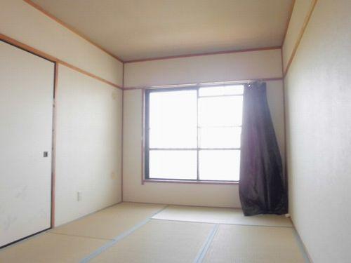 神戸市西区伊川谷町有瀬マンション リビング