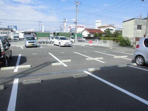 神戸市西区森友マンション 駐車場