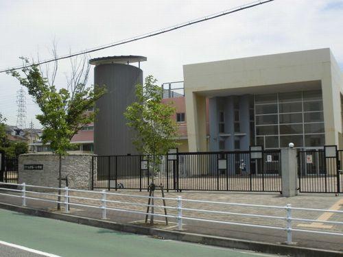神戸市立玉津第一小学校：765m