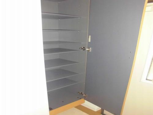 パインフィールド 収納