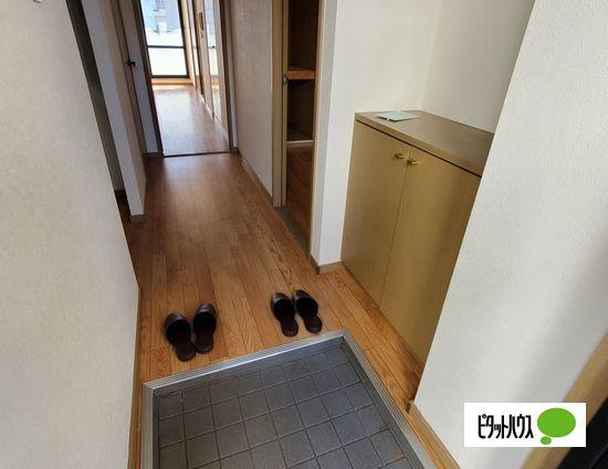 明石市野々上アパート 玄関