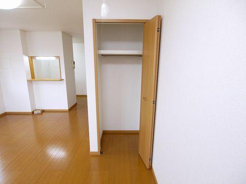 明石市魚住町住吉アパート 収納