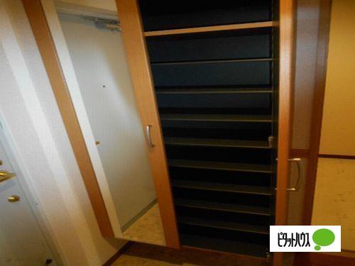 神戸市西区小山マンション 玄関