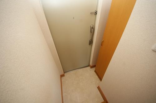 神戸市西区押部谷町西盛アパート 玄関