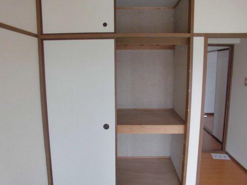 神戸市西区中野アパート 収納