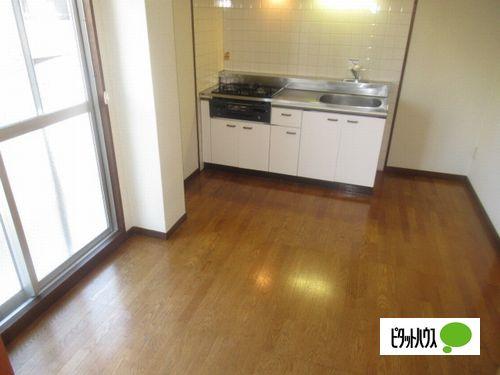 神戸市西区北別府マンション リビング
