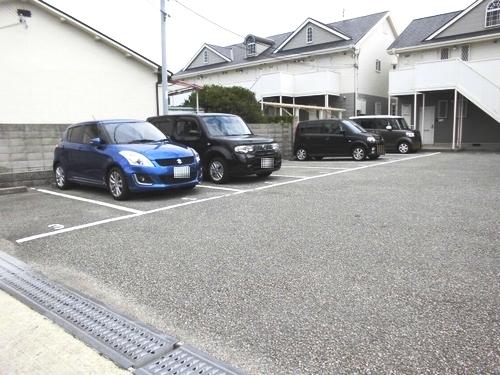 神戸市西区伊川谷町有瀬アパート 駐車場