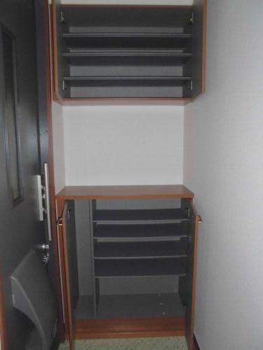 神戸市西区玉津町二ツ屋アパート 玄関