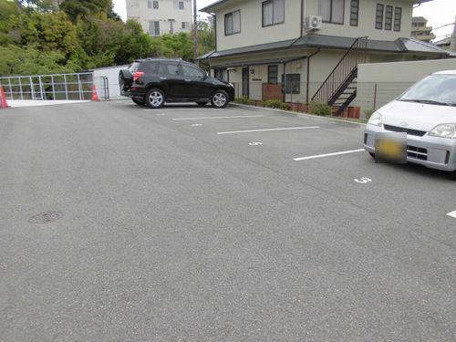 神戸市西区伊川谷町有瀬テラスハウス 駐車場