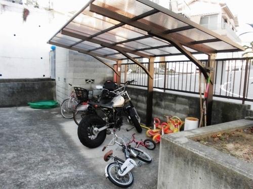 明石市朝霧山手町アパート 共有部分