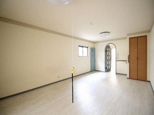 神戸市西区伊川谷町上脇マンション リビング