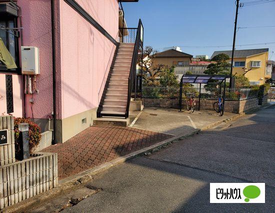 明石市田町アパート エントランス