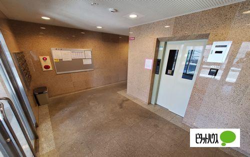 明石市小久保マンション エントランス
